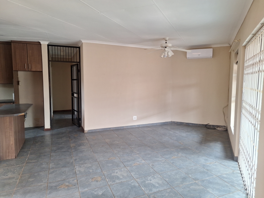 3 Bedroom Property for Sale in Strelitzia Park Eastern Cape